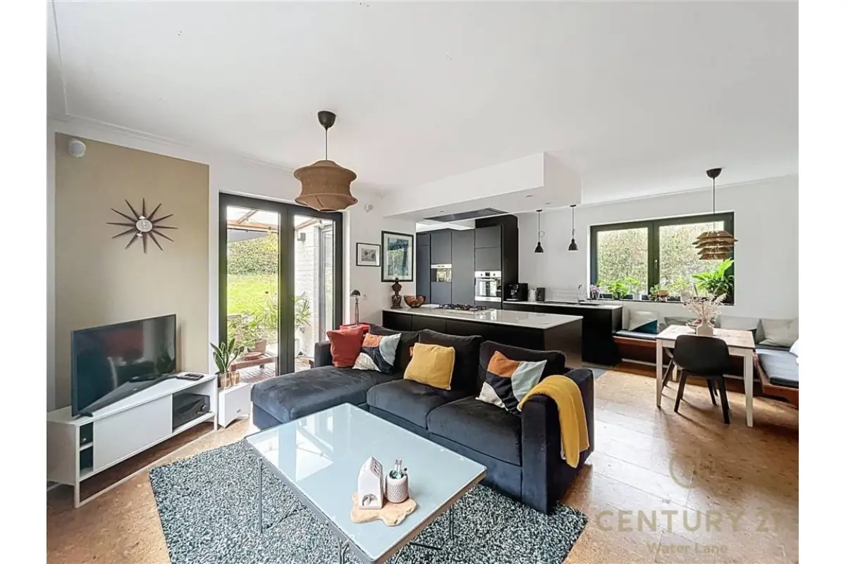 Maison à louer à Rhode-Saint-Genese 1640 1800.00€ 3 chambres 130.00m² - Annonce 627060