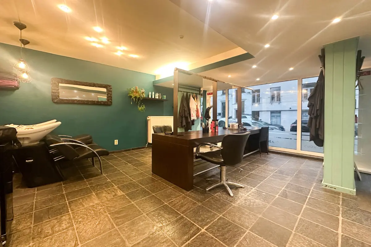 Commerce à louer à Nivelles 1400 600.00€  chambres 40.00m² - Annonce 627376
