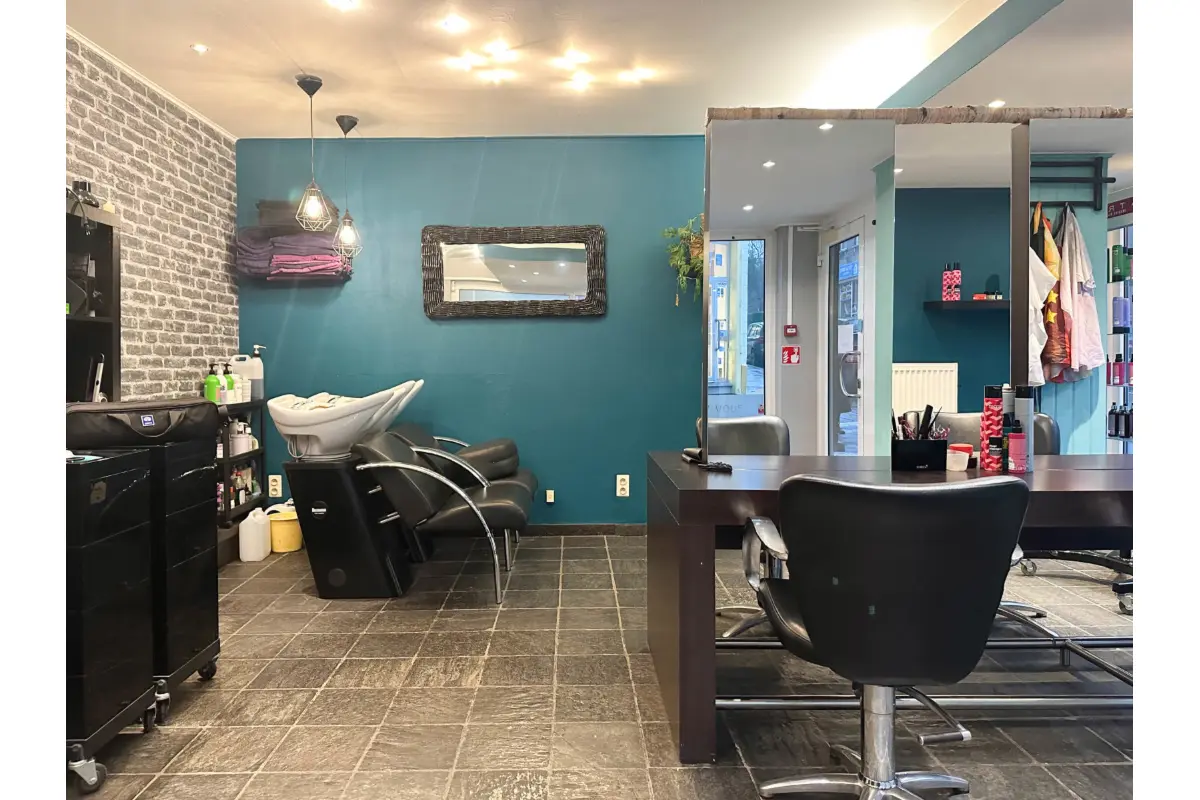 Handelszaak te  in Nijvel 1400 600.00€  slaapkamers 40.00m² - Zoekertje 627375