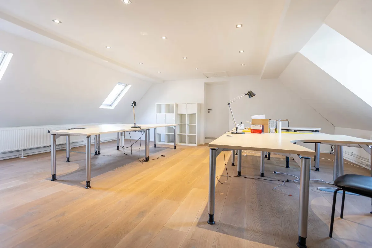 Commerce à louer à Lasne 1380 1100.00€  chambres 102.00m² - Annonce 628721