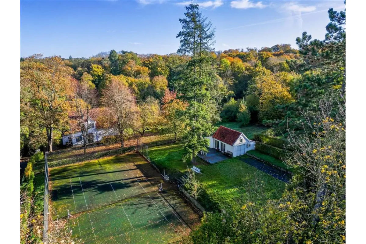 Grond te  koop in Linkebeek 1630 725000.00€  slaapkamers m² - Zoekertje 629423