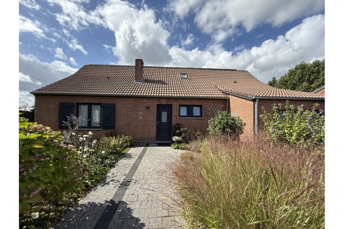 Huis te  koop in Nijvel 1400 385000.00€ 4 slaapkamers 155.00m² - Zoekertje 629412