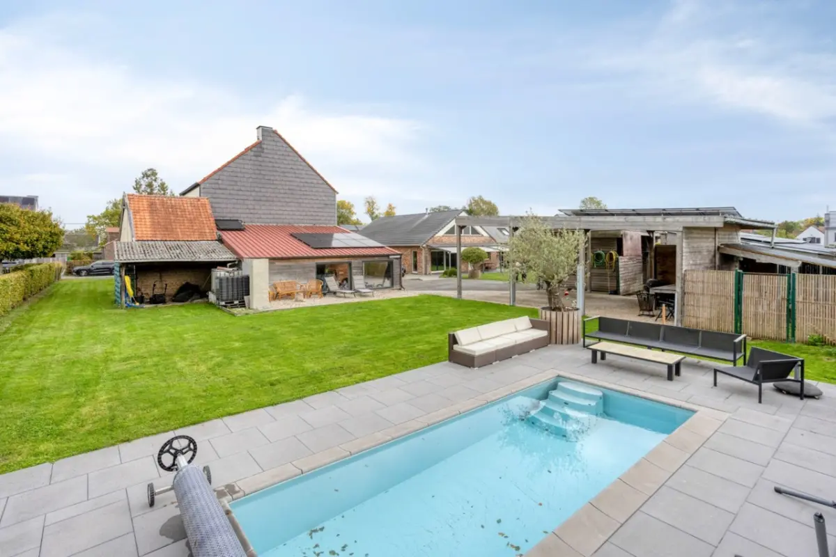 Huis te  koop in Merchtem 1785 560000.00€ 3 slaapkamers 200.00m² - Zoekertje 629168