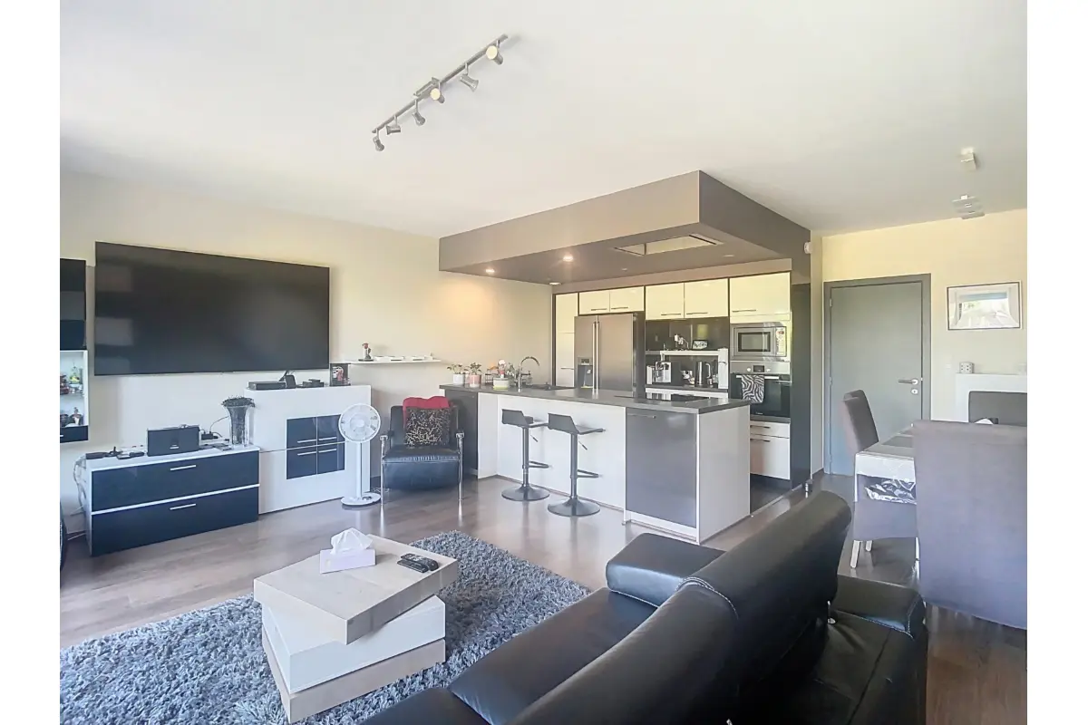 Huis te  huur in Sint-Stevens-Woluwe 1932 1950.00€ 4 slaapkamers 164.00m² - Zoekertje 629999