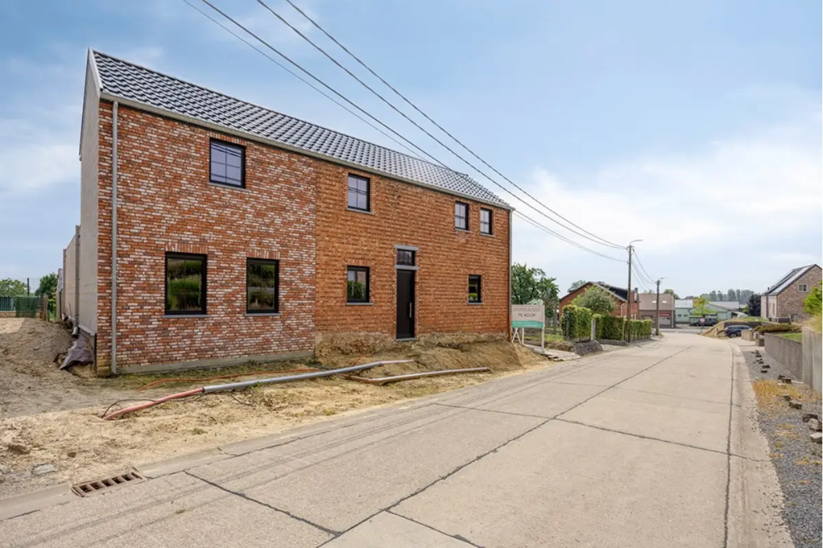 Huis te  koop in Zoutleeuw 3440 339000.00€ 3 slaapkamers 260.00m² - Zoekertje 629647