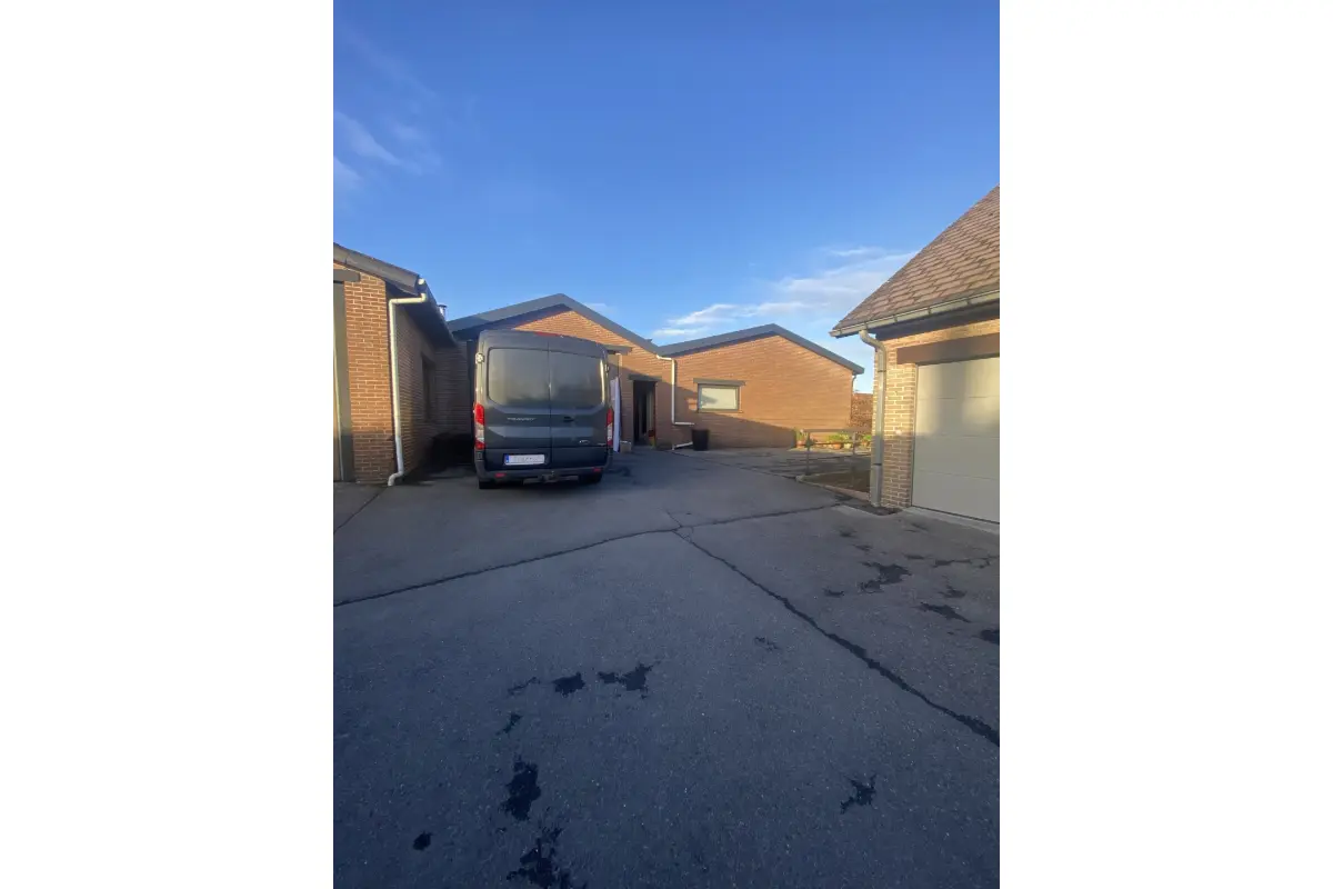 Commerce à louer à Merchtem 1785 1250.00€  chambres 252.00m² - Annonce 630865