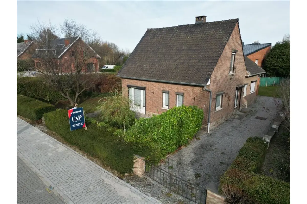 Huis te  koop in Geldenaken 1370 295000.00€ 4 slaapkamers 180.00m² - Zoekertje 631316