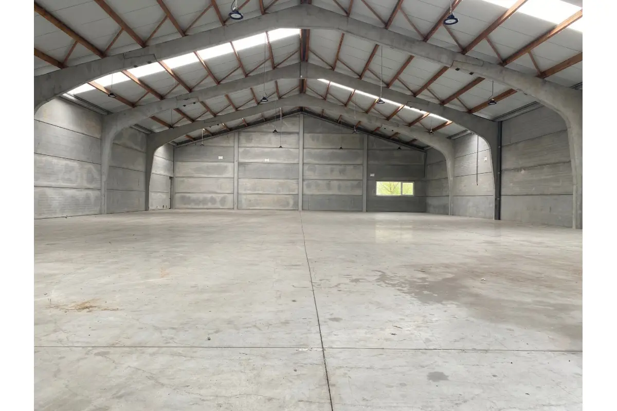 Commerce à louer à Merchtem 1785 3500.00€  chambres 700.00m² - Annonce 630921