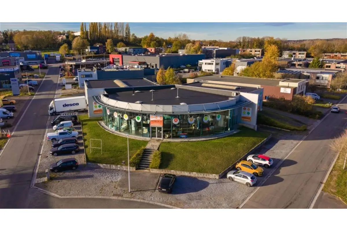 Handelszaak te  koop in Eigenbrakel 1420 2500000.00€  slaapkamers 1392.00m² - Zoekertje 630797