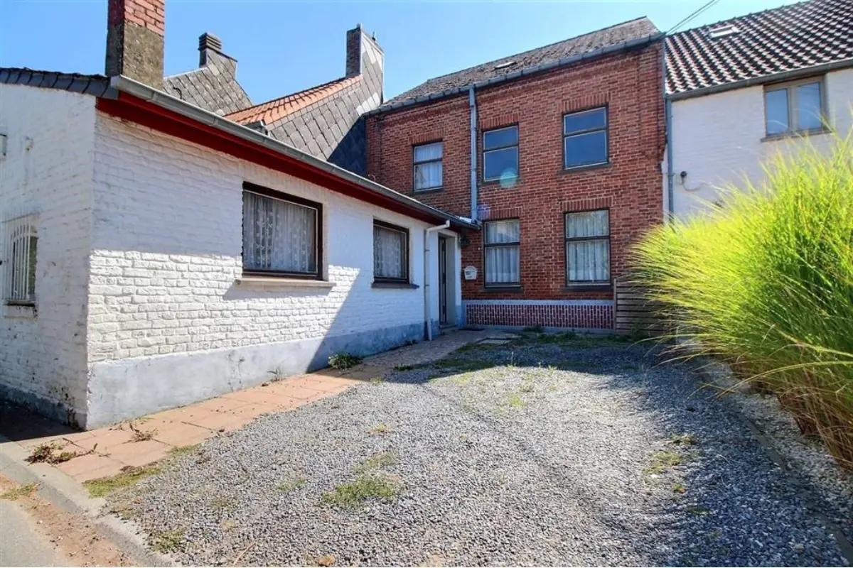 Maison à vendre à Walhain 1457 250000.00€ 5 chambres 244.00m² - Annonce 630799