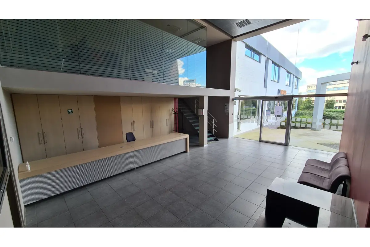 Commerce à louer à Sint-Stevens-Woluwe 1932 250.00€ 0 chambres m² - Annonce 631179