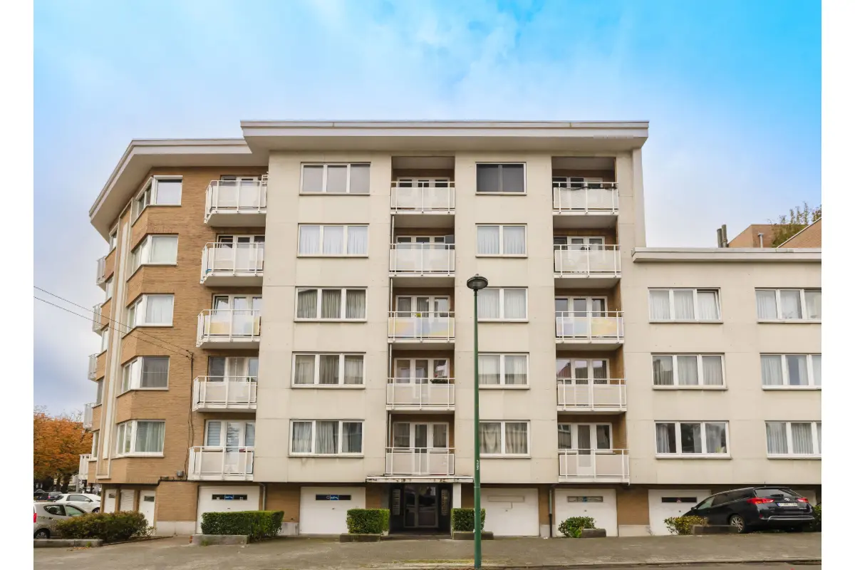 Studio à  à Molenbeek-Saint-Jean 1080 115000.00€ 0 chambres 32.00m² - Annonce 631443