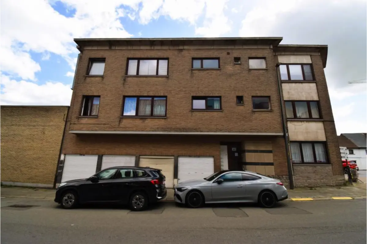 Appartement te  koop in Groot-Bijgaarden 1702 225000.00€ 2 slaapkamers 75.00m² - Zoekertje 630637