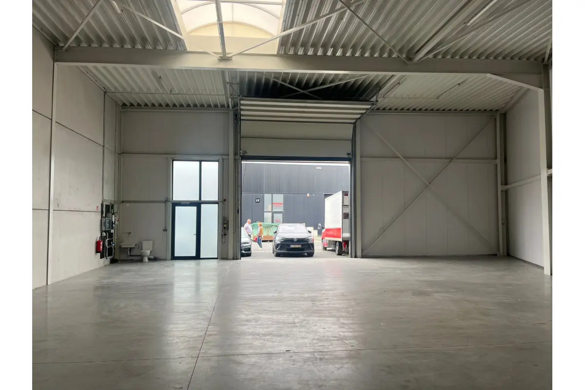 Handelszaak te  huur in Melsbroek 1820 1800.00€  slaapkamers 242.00m² - Zoekertje 630949