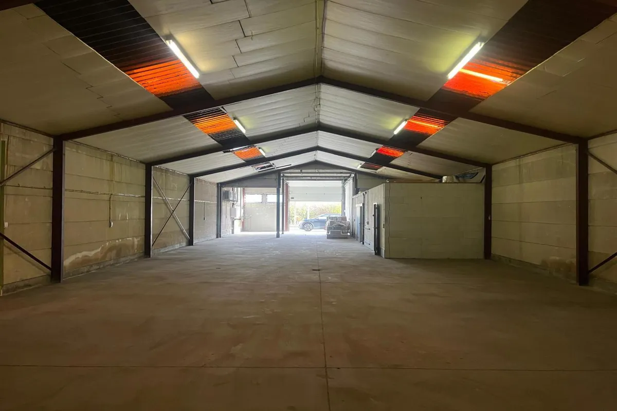 Handelszaak te  koop in Vilvoorde 1800 475000.00€  slaapkamers 492.00m² - Zoekertje 630871