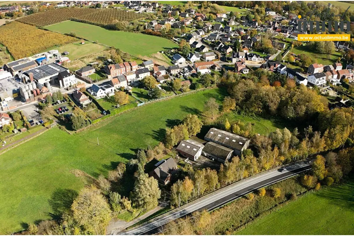 Huis te  koop in Quenast 1430 900000.00€ 3 slaapkamers 262.00m² - Zoekertje 632338