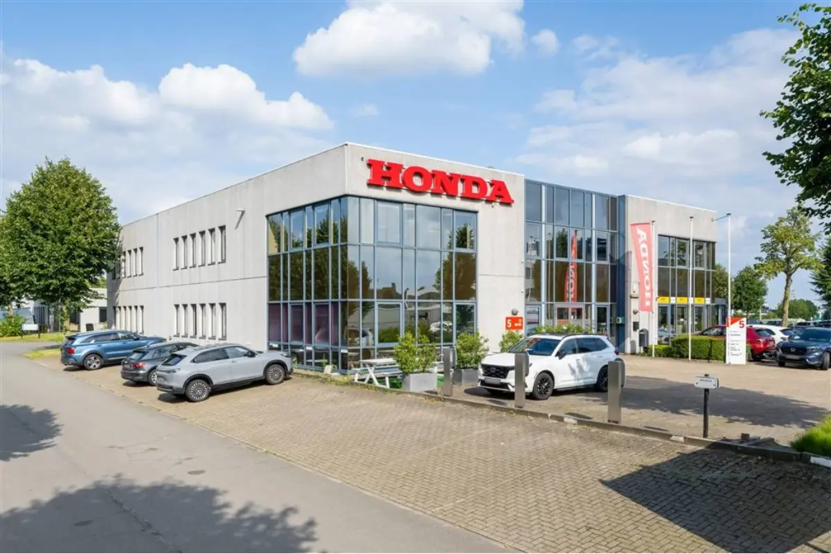 Commerce à louer à Asse 1730 750.00€  chambres m² - Annonce 633513