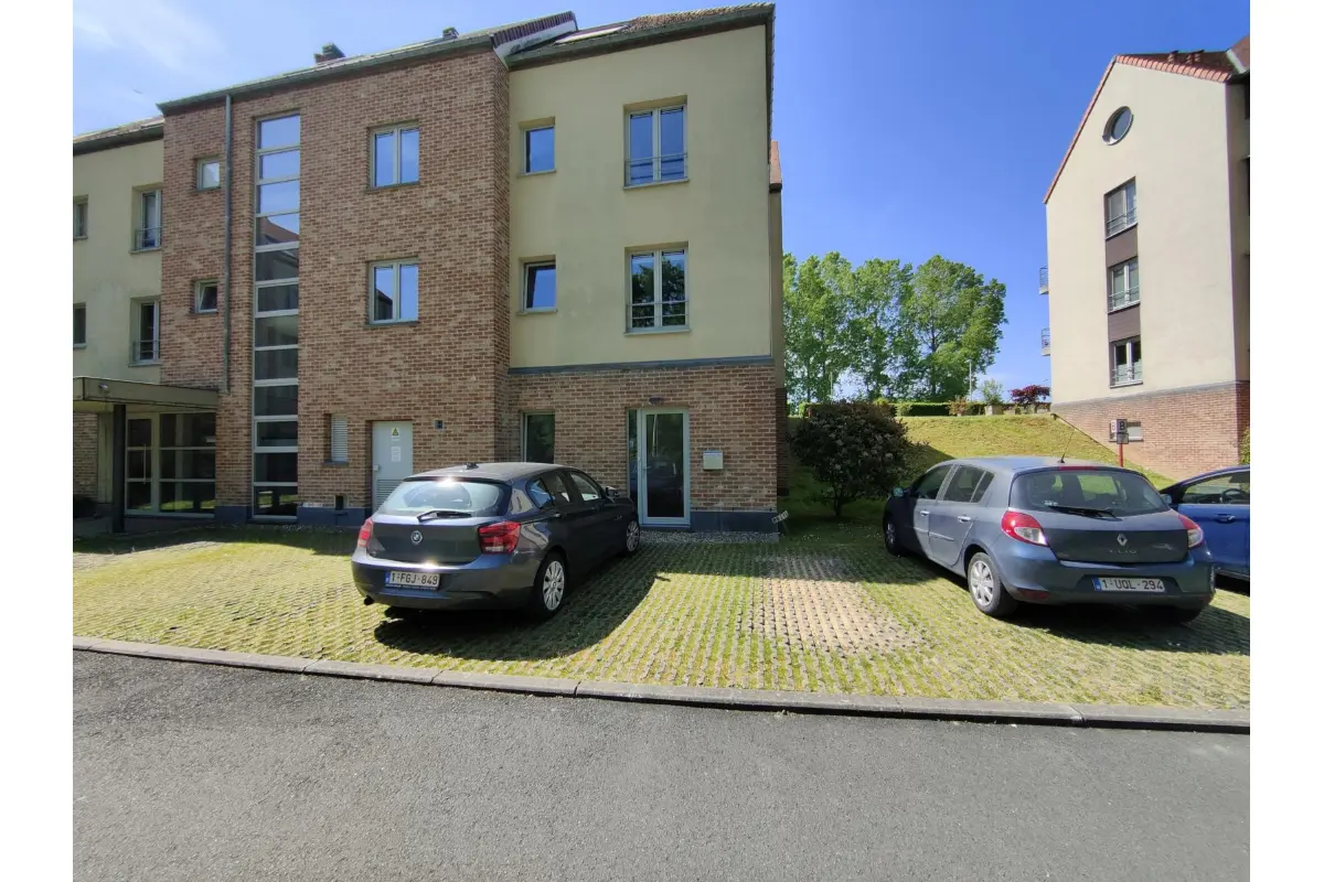 Handelszaak te  huur in Kasteelbrakel 1440 500.00€  slaapkamers 32.00m² - Zoekertje 632897