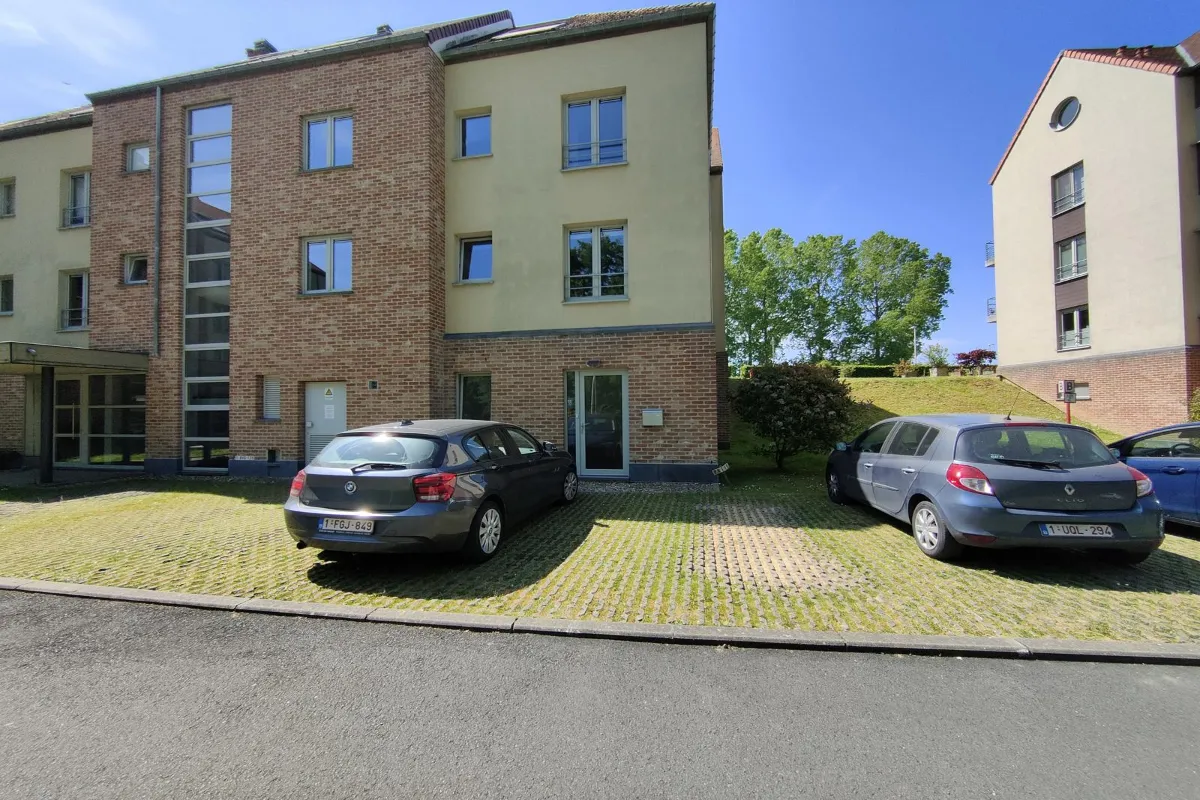 Commerce à louer à Braine-le-Château 1440 500.00€  chambres 32.00m² - Annonce 632897