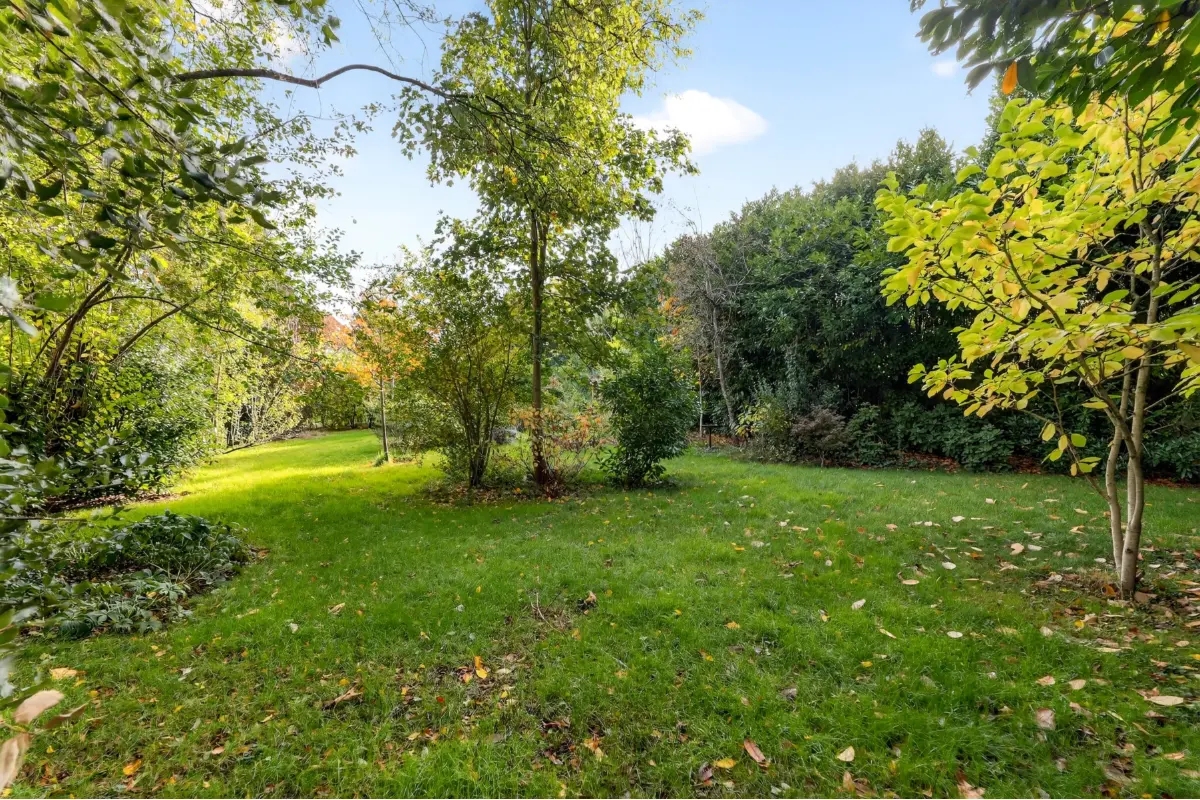 Huis te  koop in Drogenbos 1620 835000.00€ 5 slaapkamers 245.00m² - Zoekertje 633530