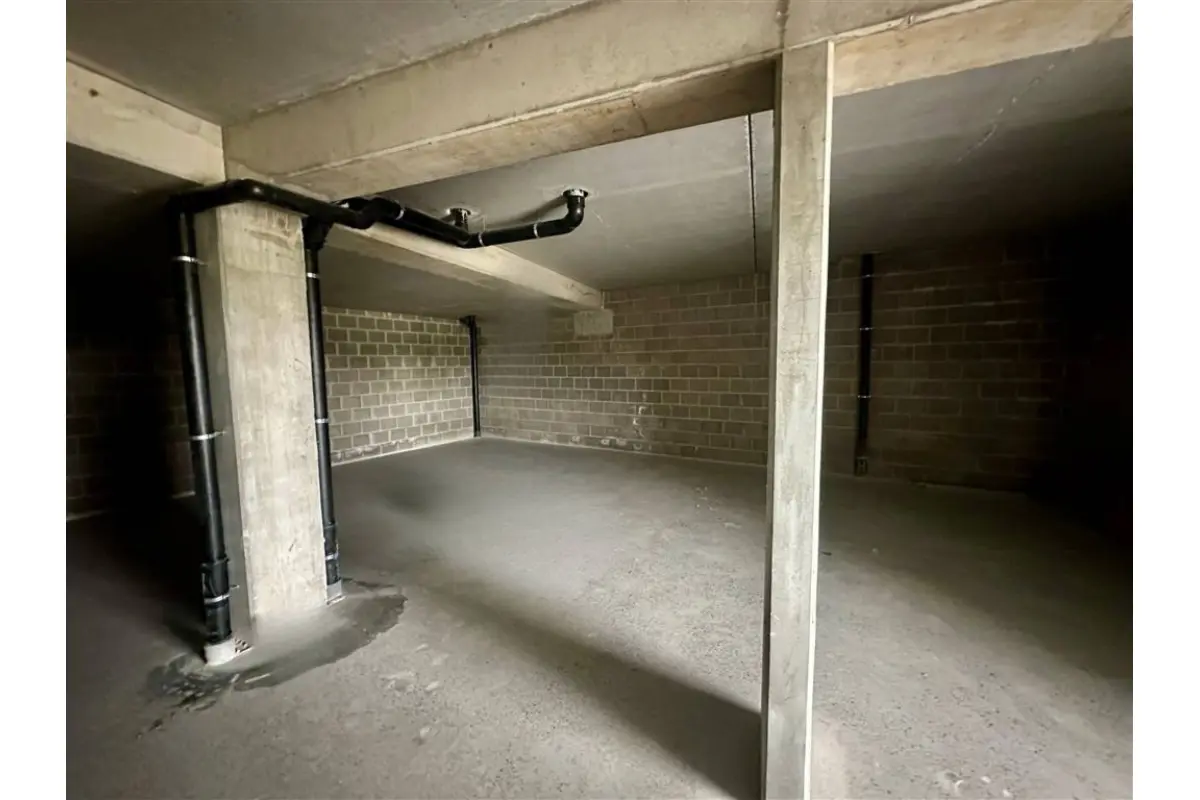 Parking à vendre à Asse 1730 27000.00€  chambres m² - Annonce 633497