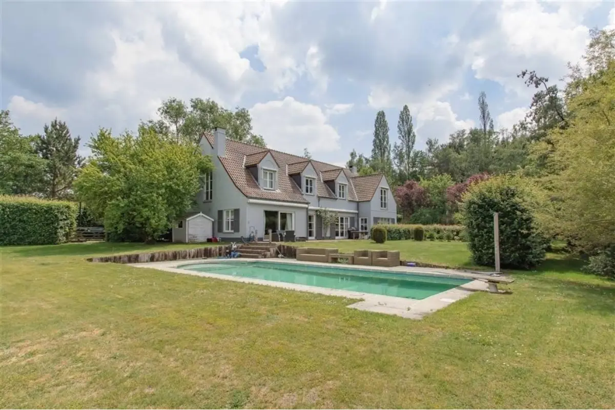 Huis te  koop in Lasne 1380 1375000.00€ 5 slaapkamers 358.00m² - Zoekertje 633680