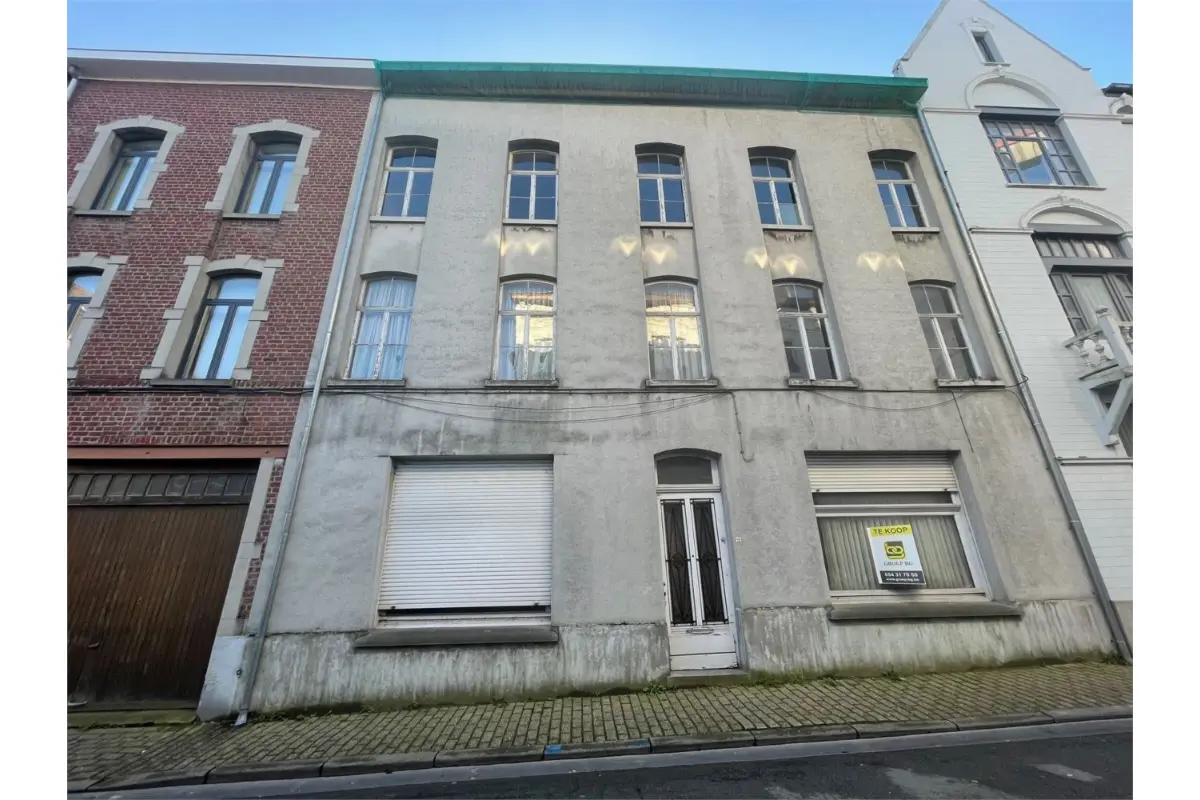 Maison à  à Grammont 9500 240000.00€ 6 chambres m² - Annonce 633840