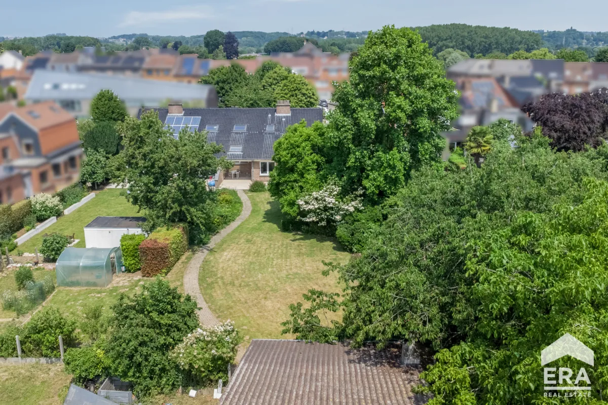 Huis te  koop in Dilbeek 1700 625000.00€ 5 slaapkamers 240.00m² - Zoekertje 633928