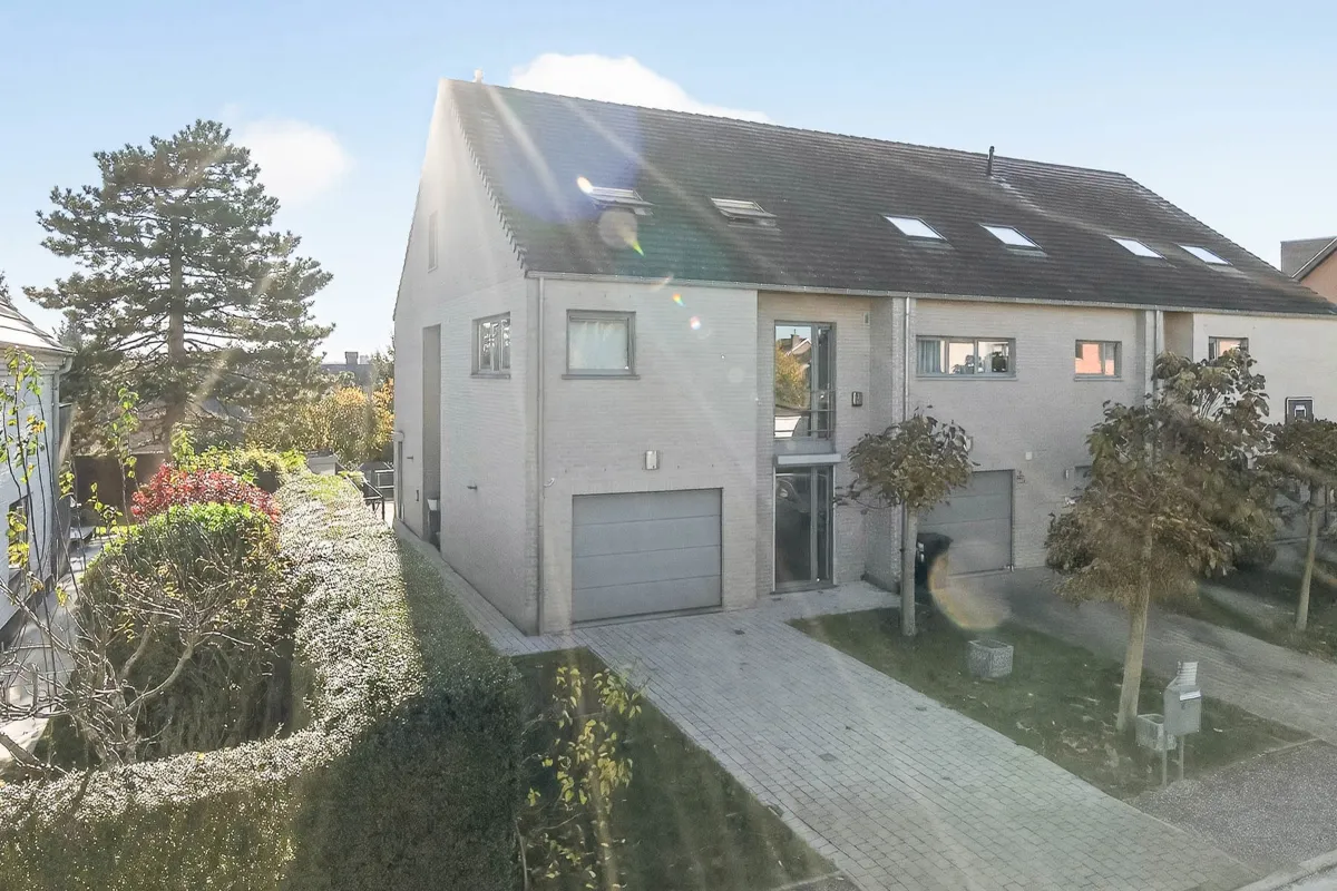 Huis te  koop in Sterrebeek 1933 780000.00€ 6 slaapkamers 279.00m² - Zoekertje 634427