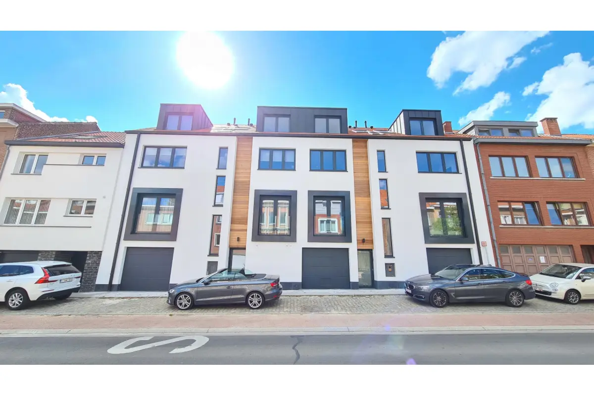 Appartement te  huur in Kraainem 1950 2300.00€ 2 slaapkamers 88.00m² - Zoekertje 635095