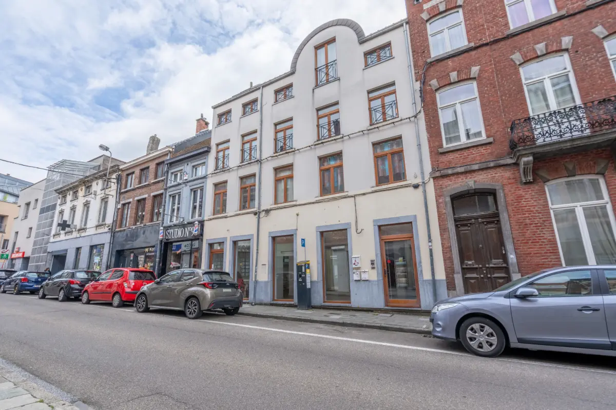 Huis te  koop in Nijvel 1400 749000.00€ 7 slaapkamers 345.00m² - Zoekertje 635398