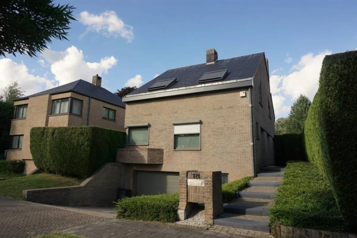 Huis te  huur in Sterrebeek 1933 2450.00€ 4 slaapkamers 185.00m² - Zoekertje 635660