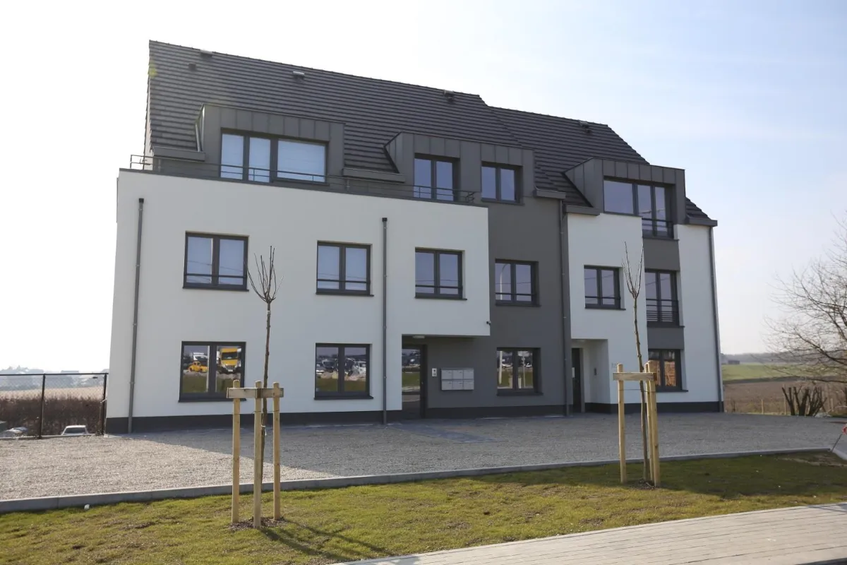 Appartement te  huur in Genepiën 1470 950.00€ 2 slaapkamers 71.00m² - Zoekertje 636219