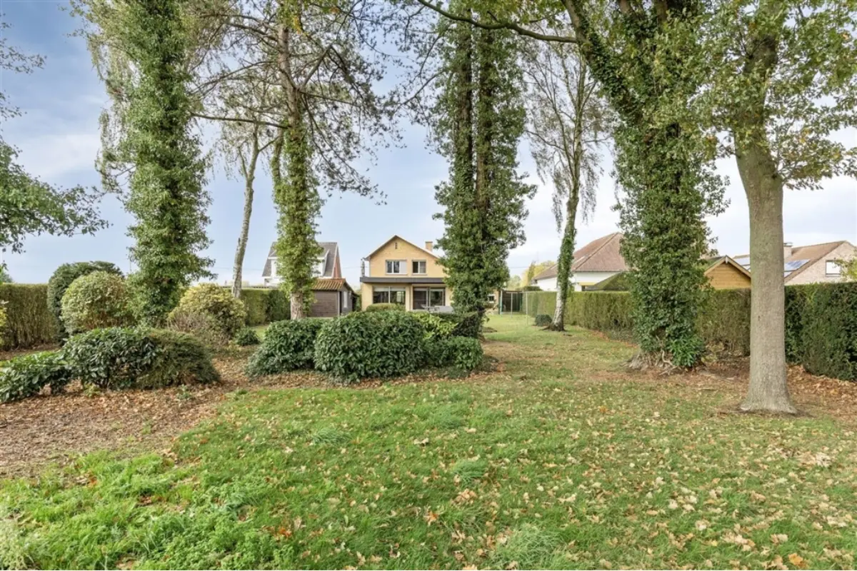 Villa te  koop in Merchtem 1785 498000.00€ 3 slaapkamers 308.00m² - Zoekertje 636604