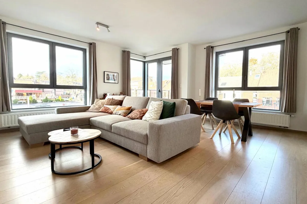 Appartement à louer à Genval 1332 1250.00€ 2 chambres 91.00m² - Annonce 636551