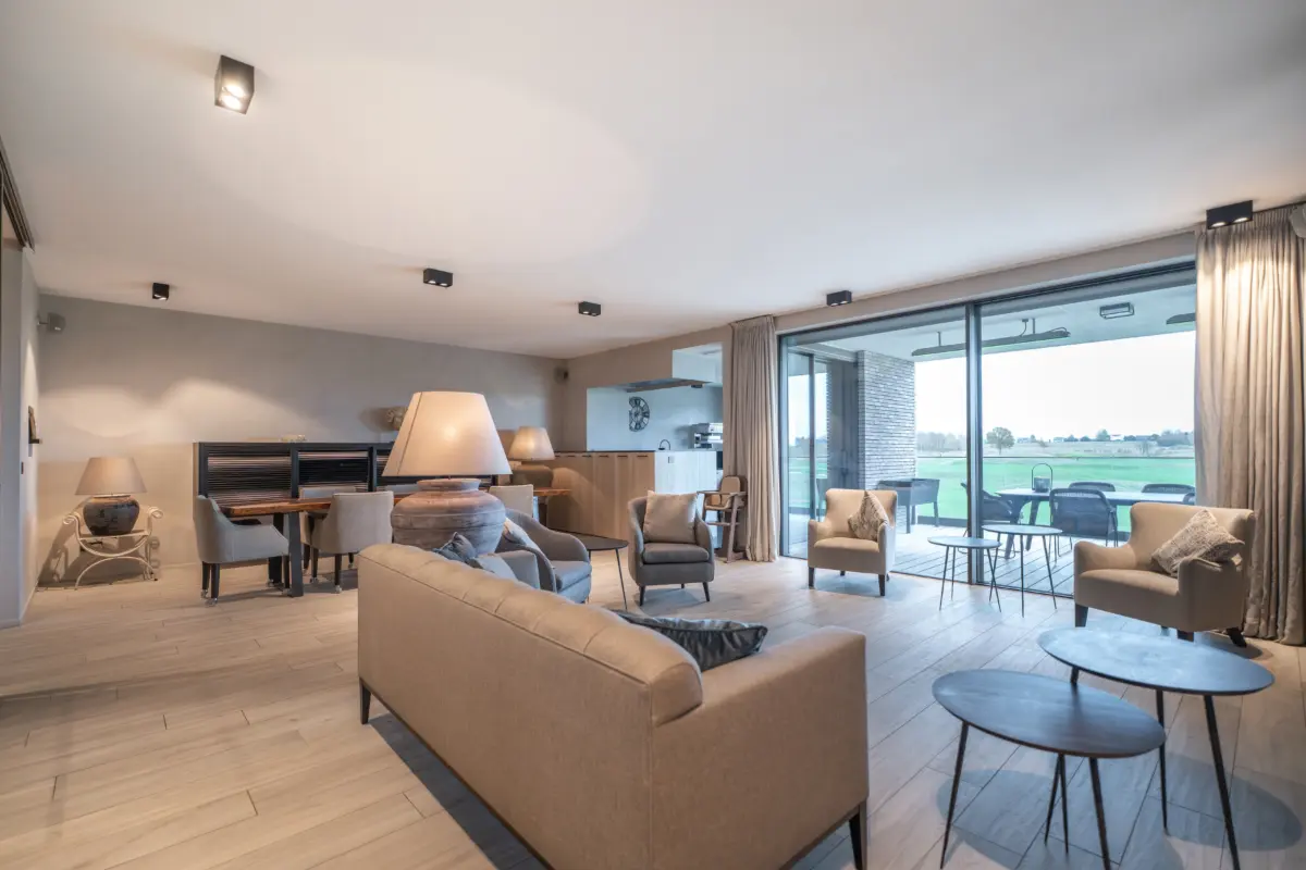 Appartement te  huur in Sterrebeek 1933 4650.00€ 5 slaapkamers 286.00m² - Zoekertje 636143