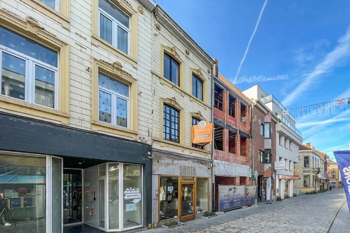 Huis te  koop in Hal 1500 425000.00€  slaapkamers 190.00m² - Zoekertje 638650