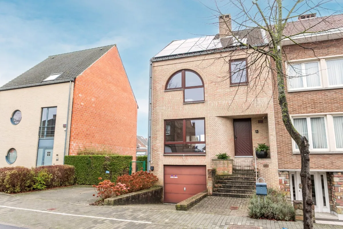 Huis te  koop in Hal 1500 470000.00€ 4 slaapkamers 150.00m² - Zoekertje 639280