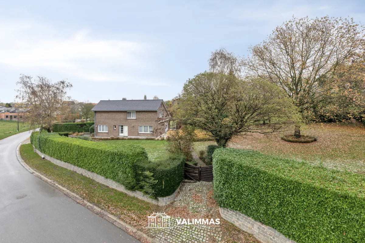 Huis te  koop in Brussegem 1785 629000.00€ 6 slaapkamers 284.00m² - Zoekertje 639469