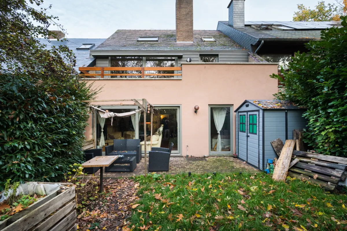 Mixgebouw te  koop in Louvain-la-Neuve 1348 690000.00€ 4 slaapkamers 220.00m² - Zoekertje 640470