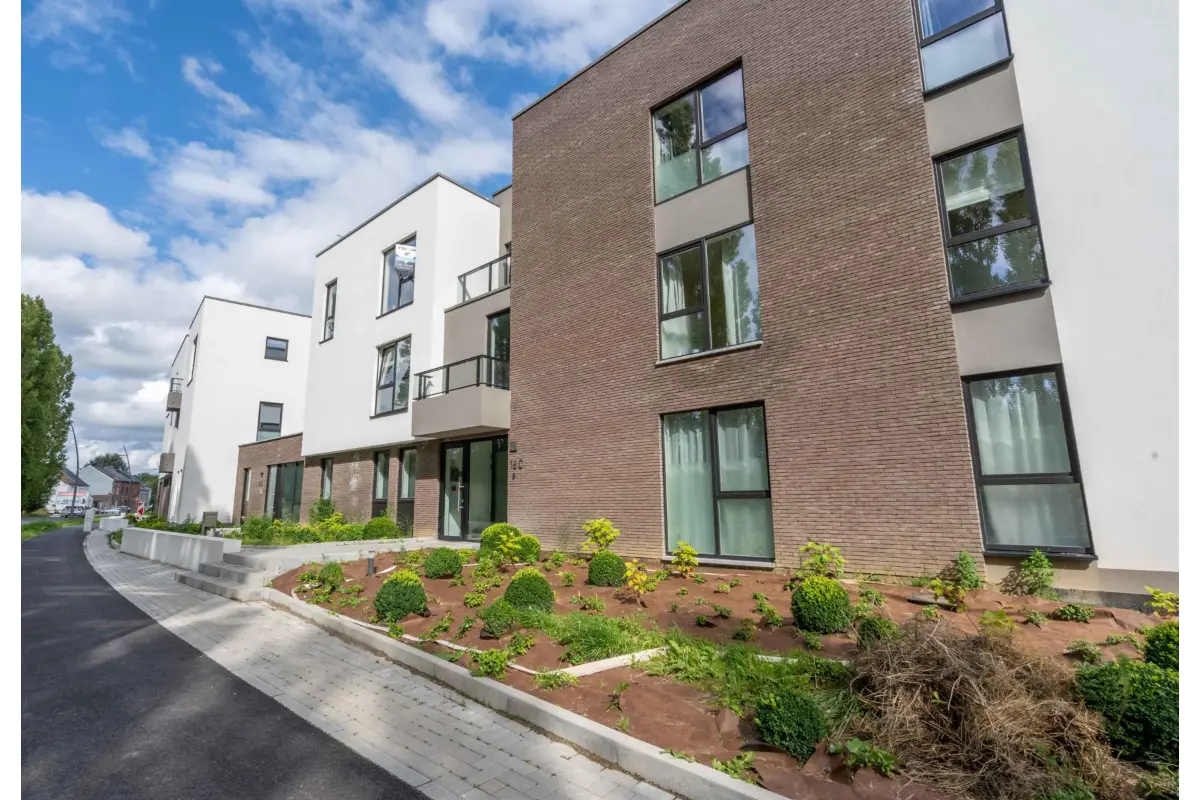 Appartement te  huur in Genepiën 1470 1100.00€ 2 slaapkamers 90.00m² - Zoekertje 641026