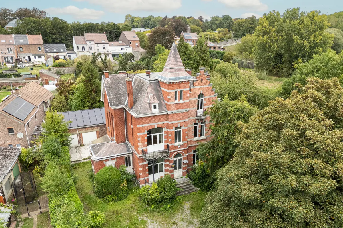 Huis te  koop in Rebecq 1430 680000.00€ 8 slaapkamers 350.00m² - Zoekertje 641470