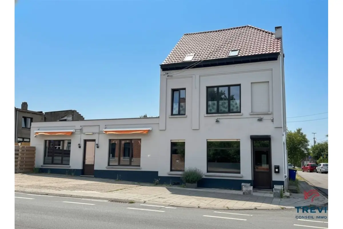 Handelszaak te  koop in Kasteelbrakel 1440 395000.00€ 3 slaapkamers 300.00m² - Zoekertje 640926