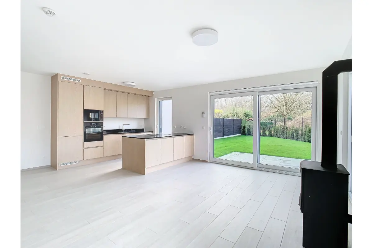 Maison à louer à Drogenbos 1620 3100.00€ 4 chambres 185.00m² - Annonce 641110