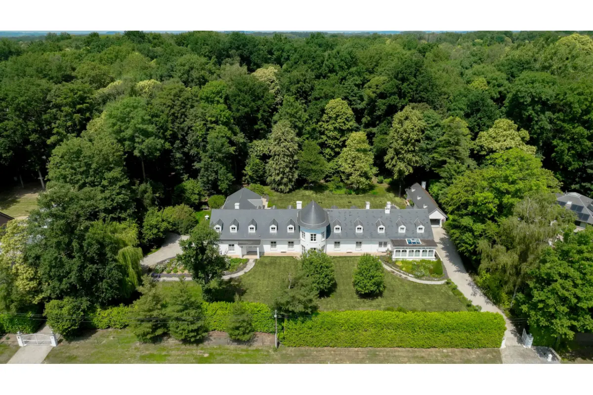 Maison à  à Enghien 7850 1850000.00€ 8 chambres 895.00m² - Annonce 641951