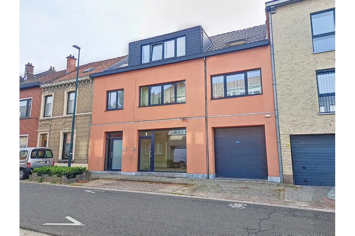 Commerce à louer à Zaventem 1930 2000.00€  chambres 600.00m² - Annonce 642449