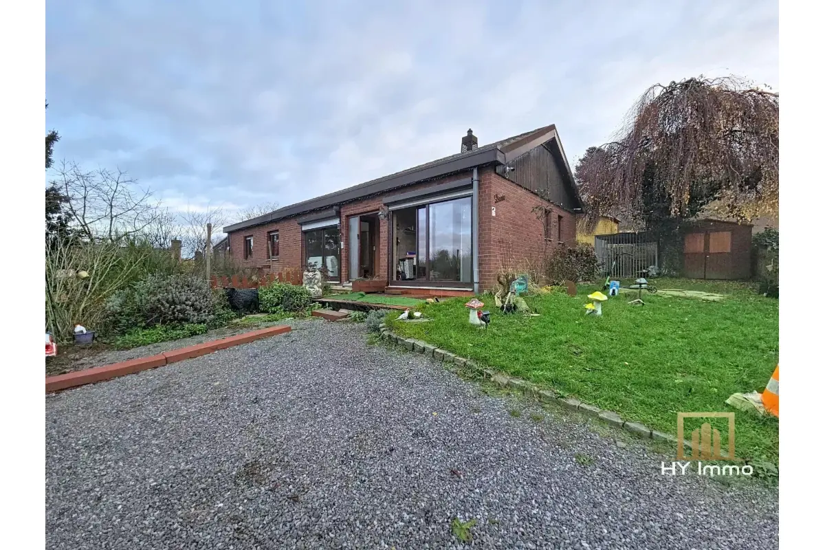 Bungalow te  koop in Dworp 1653 349000.00€ 3 slaapkamers 100.00m² - Zoekertje 642667