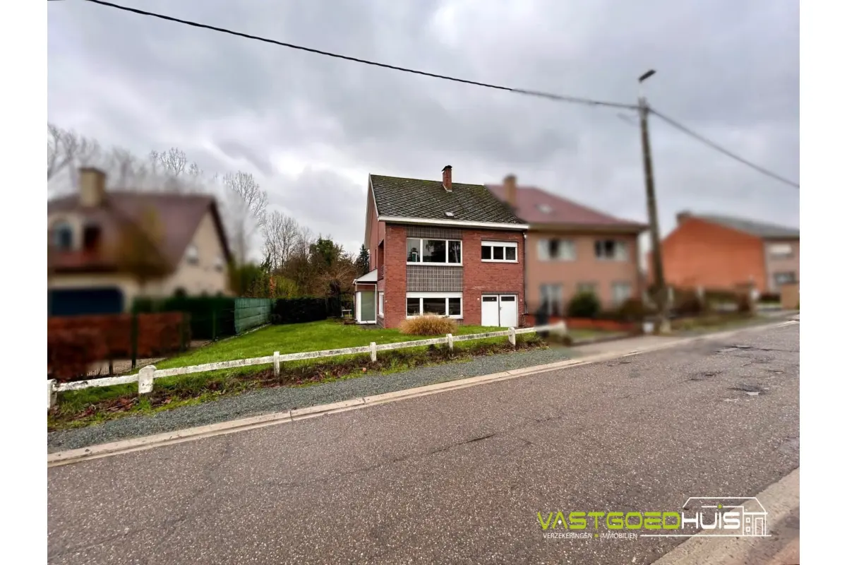 Huis te  koop in Roosdaal 1760 289000.00€ 3 slaapkamers 160.00m² - Zoekertje 643364