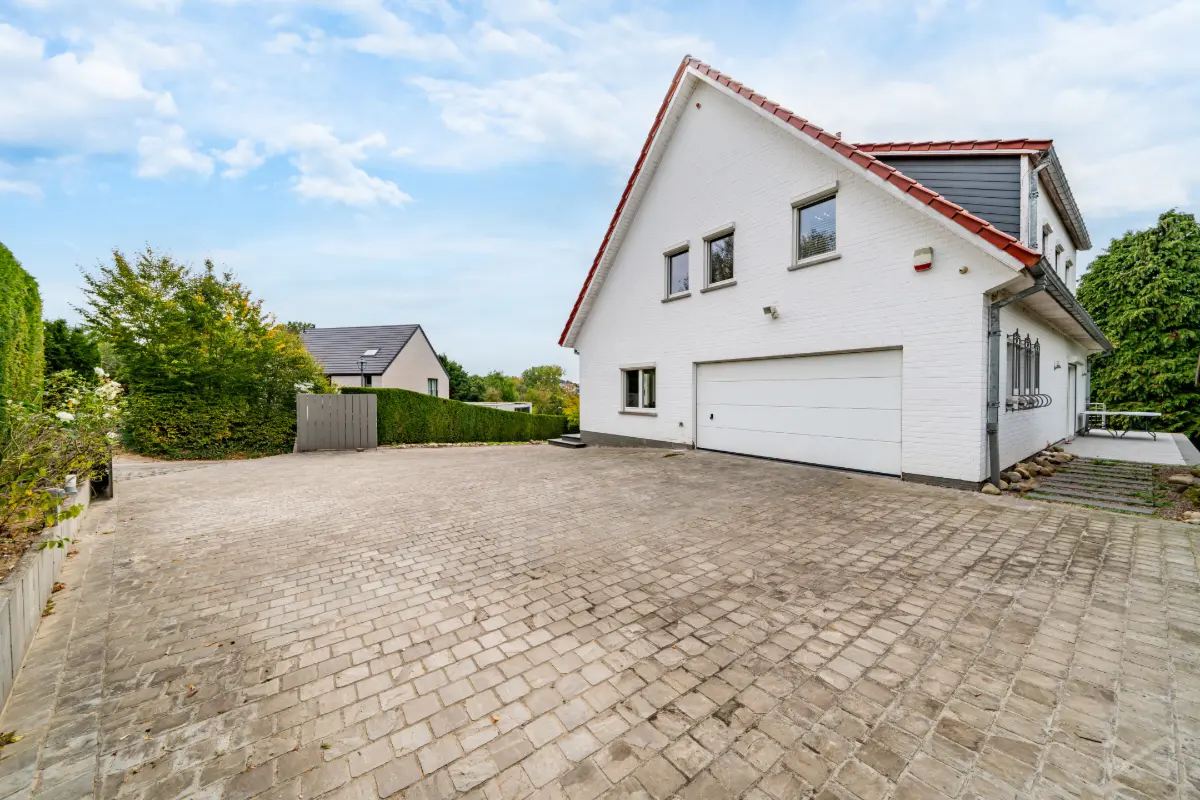 Maison à vendre à Waterloo 1410 799000.00€ 5 chambres 250.00m² - Annonce 643606