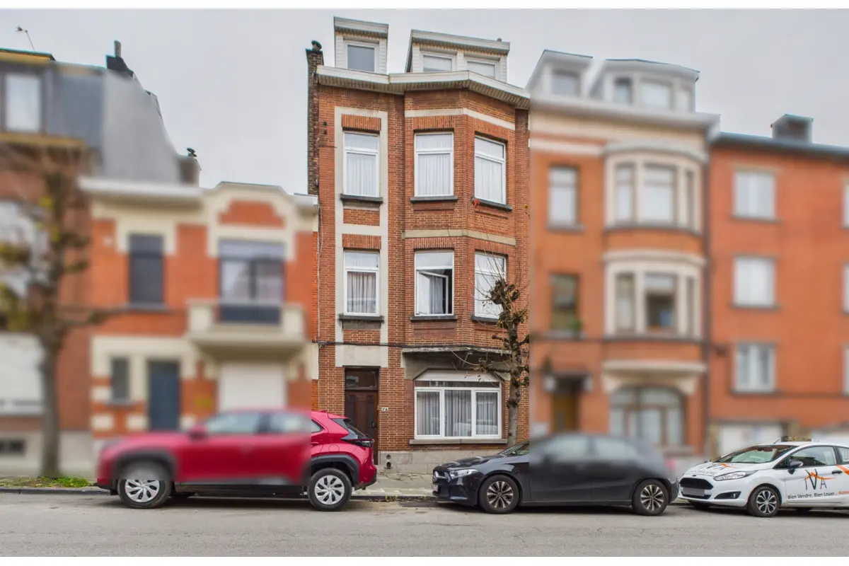 Mixgebouw te  in Anderlecht 1070 395000.00€ 8 slaapkamers 241.00m² - Zoekertje 643911